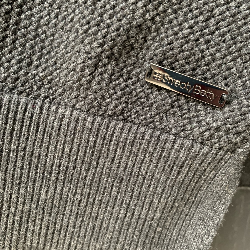 Sweaty Betty Grey Split Back Sweater Size Large - Picture 3 of 4
